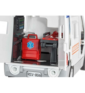 REVELL Ambulance Kit Junior 00806