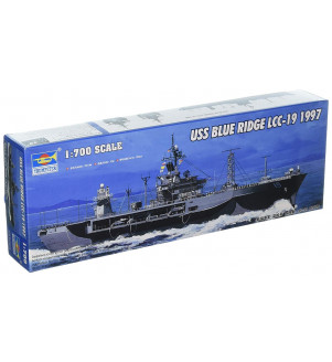 TRUMPETER Maquette de navire USS Blue Ridge LCC-19 1/700 05715