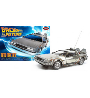 POLAR LIGHT  Delorean  1/25